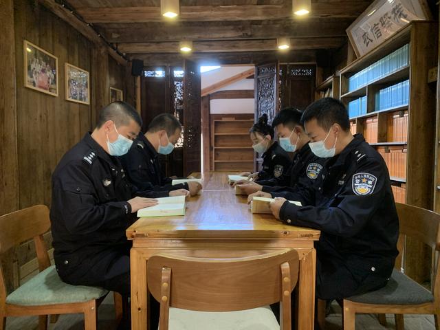 法治“楓警”｜屏南縣公安局雙溪派出所：“5A+”黨建品牌引領(lǐng) 助推“楓橋”暖警務模式