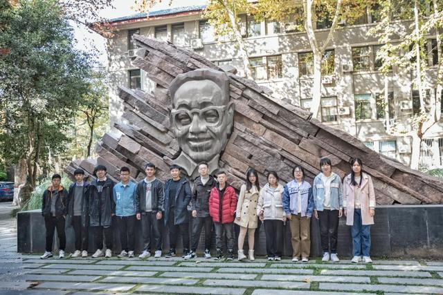 優秀！西北大學地質學系3宿舍15人齊保研（西北大學地質學系怎么樣）