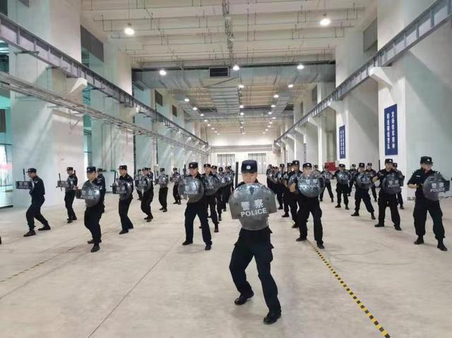 黨建領(lǐng)航筑家園 警營礪兵譜新篇——青島地鐵公安以“家黨建”推進輔警隊伍建設(shè)創(chuàng)新發(fā)展