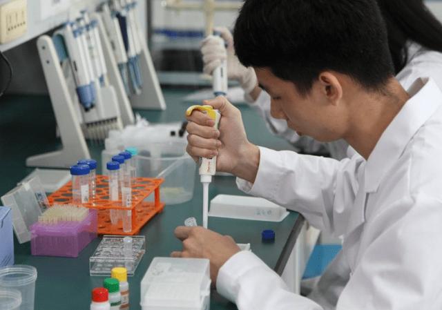 老師越界無底線行為！讓大四學生把所做科研項目送給學弟去參賽