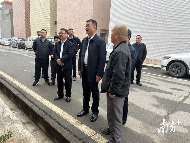 陳哲江：以黨建引領聚合力推動“百千萬工程”不斷取得新成效（以黨建引領推動各項工作高質量發展）