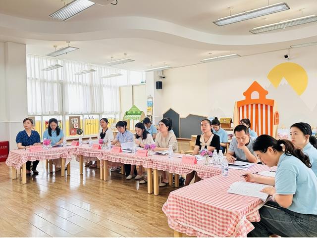 細(xì)研蓄力促提升 成都實(shí)小附幼文翁分園開展小課題中期匯報(bào)（小課題中期匯報(bào)發(fā)言稿）