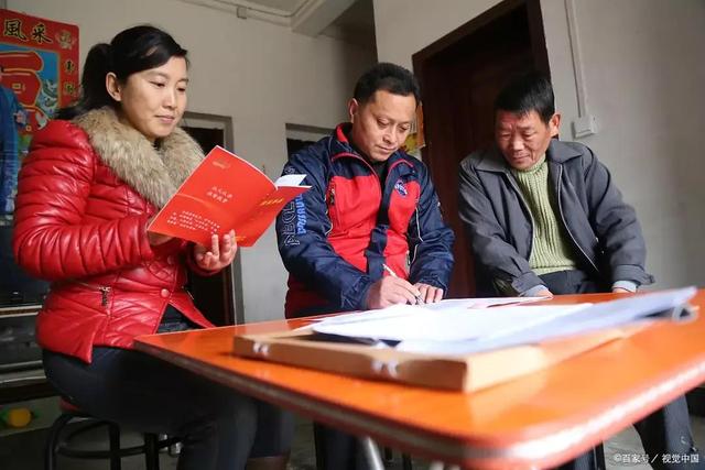 村干部開始“職業化”，實行值班坐班制，好事還是壞事？（村干部坐班值班制度實行）