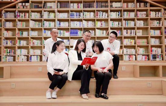 重慶市永川區永紅小學： 強根鑄魂抓黨建，凝心聚力促發展（永川區紅專小學校長）
