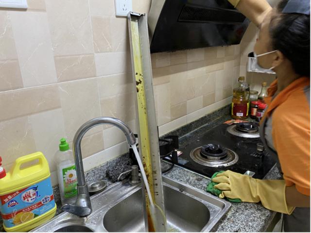 我們測了全網呼聲最高的幾款家政App，過年掃除就別瞎忙活了（家政平臺app哪個好）